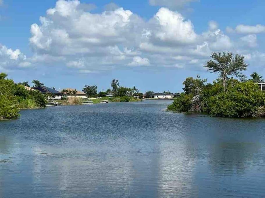 Newly Built Villa Ballerina With Heated Pool And Incredible View Into Beautiful Arrowheadcanal Cape Coral Eksteriør bilde